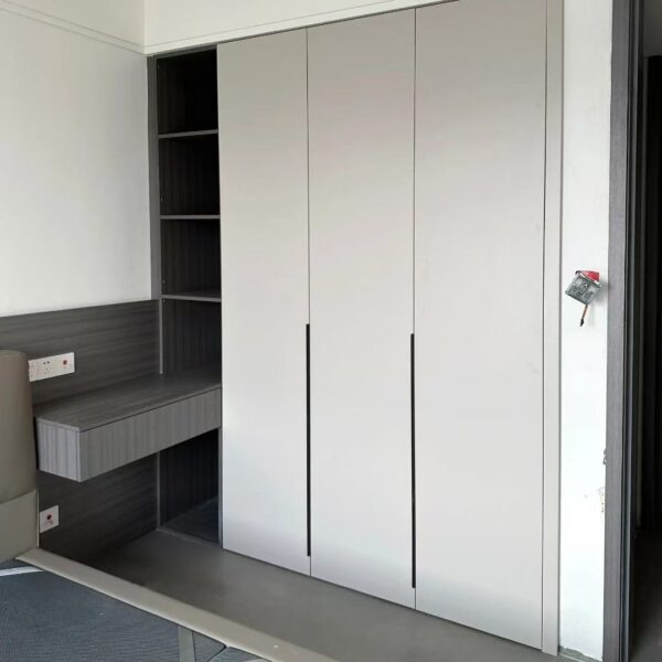 Heilongjiang Custom Walk-In Wardrobe System - Image 2